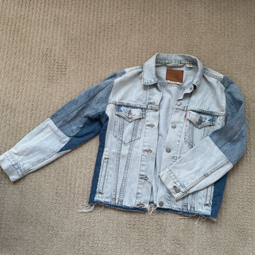 Levi's Two-Tone Light & Dark Blue Colorblock Denim Jacket